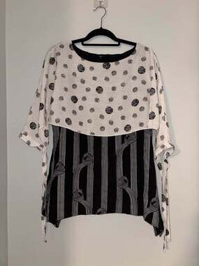 Shana White Black Polka Dot Abstract Boxy Tunic Peasant Blouse Large